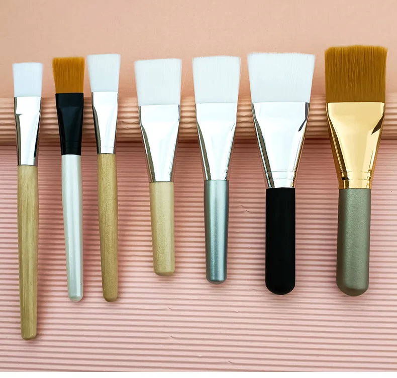 Makeup Mask Brush for Facials DIY Wood Handle Soft Hair Beauty Brush Mud Cream Face Applicator