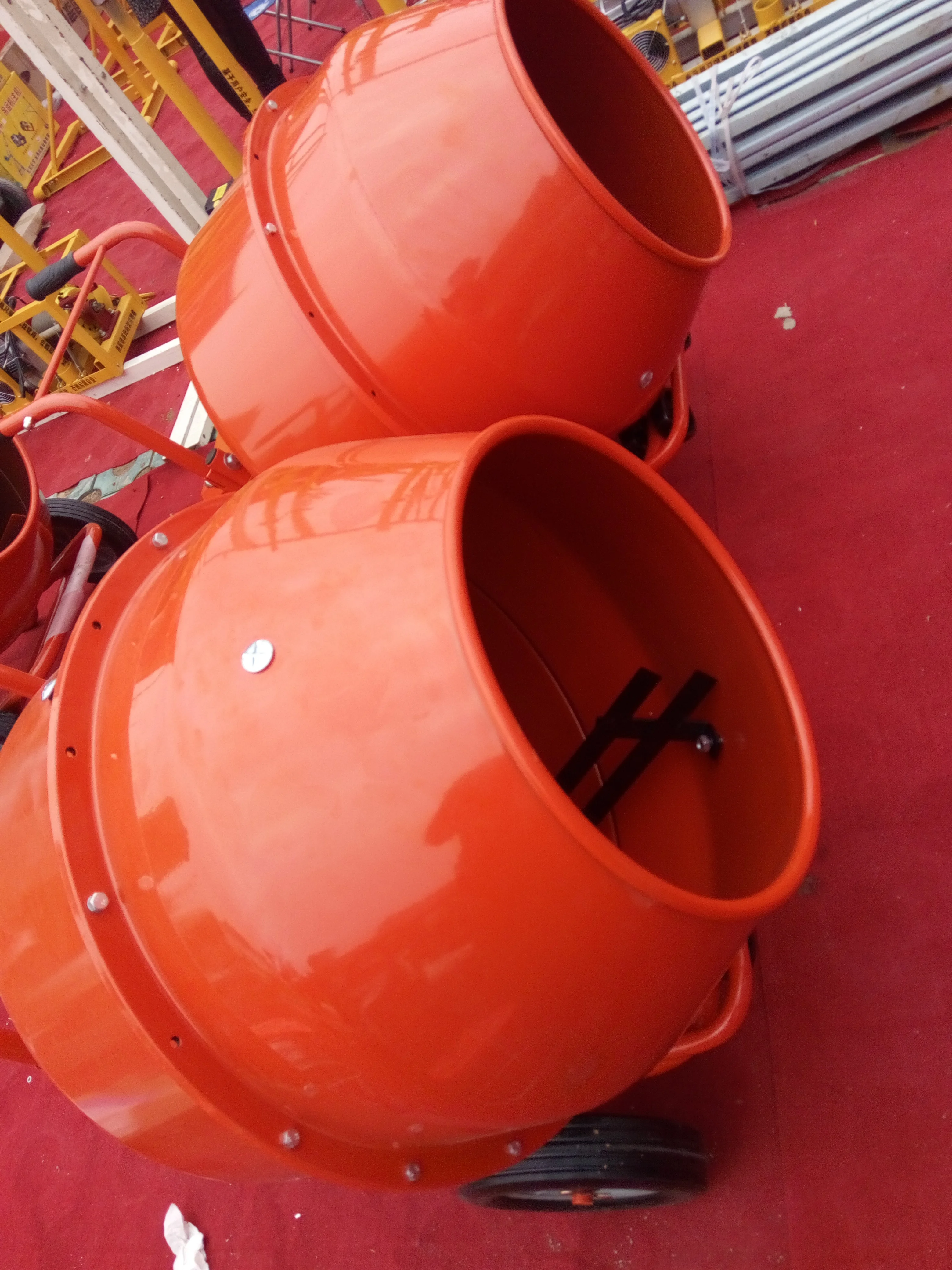 QK high quality Vertical mixer can mix all kinds of building materials