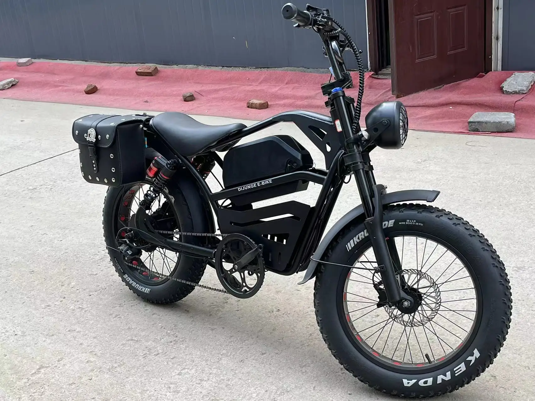 Hot Sales New Fat Tire 20' 7 Speed E bike 350W 500W Retro Enduro E-Bike Electric Bike Adult Steal TH Bomber Mountain Snow Bike