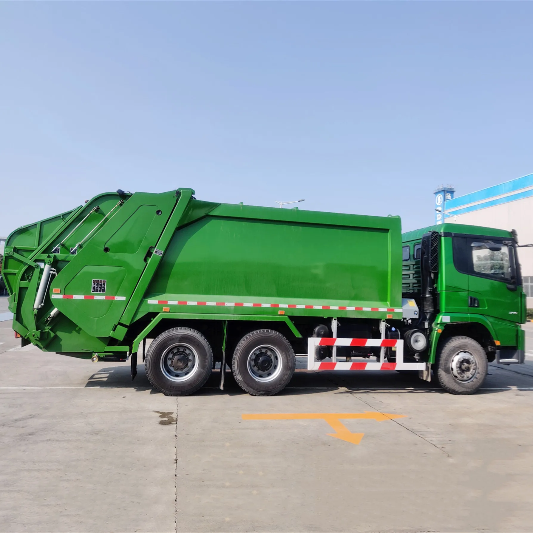 China 15 Ton Compactor Garbage Truck Mini Garbage Truck Garbage Can Cleaning Truck