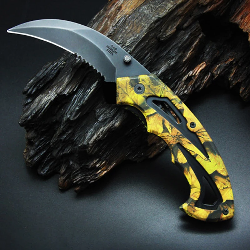 Outdoor folding knife tool cutlass 440C steel high hardness outdoor camping knife.