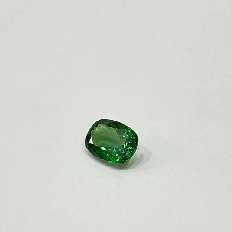 Highly Rare Gemstone Tsavorite Gemstone Cushion Best Quality Tsavorite Green Garnet Loose Gemstones