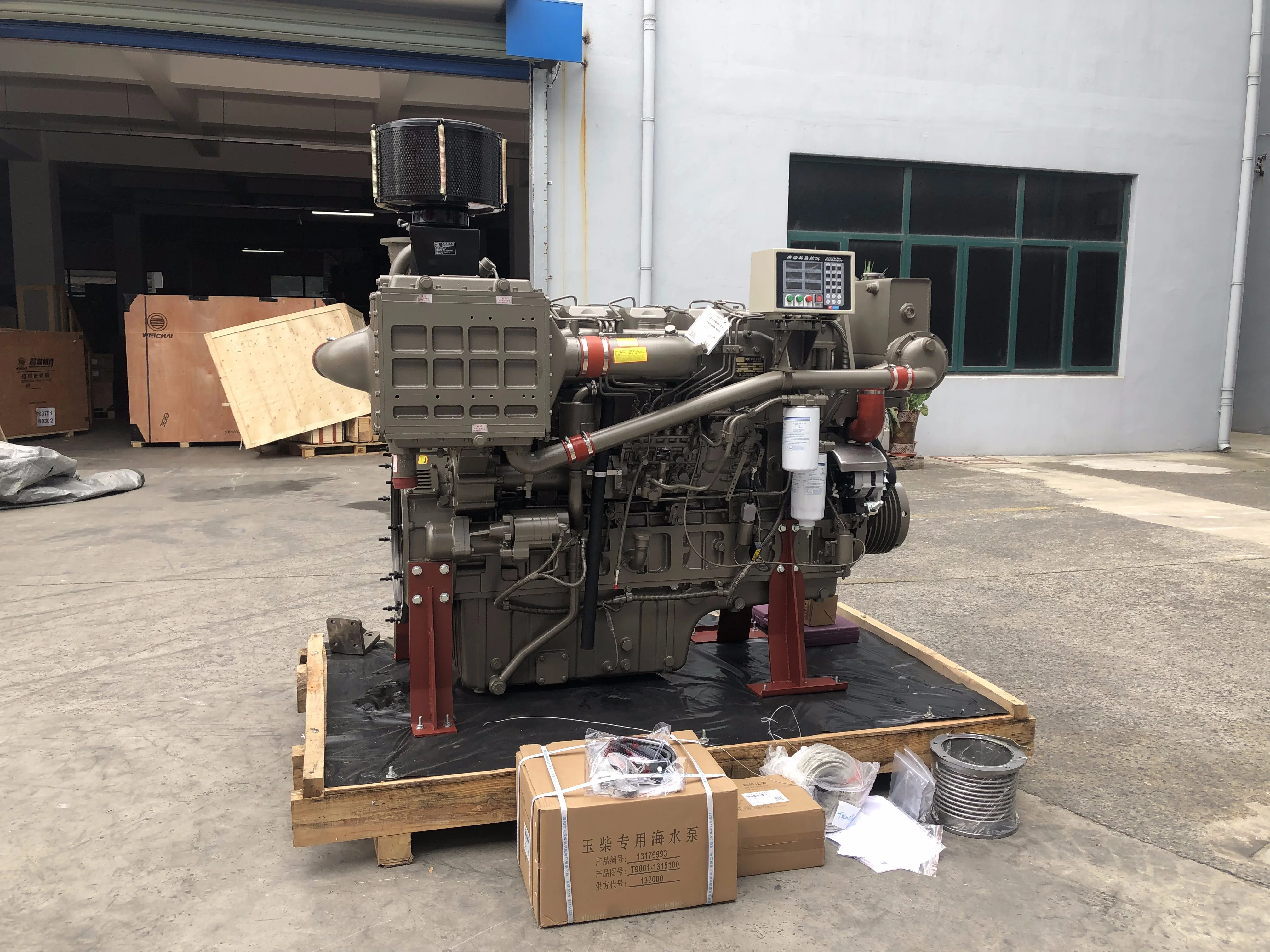 6 cylinder YUCHAI YC6T series 360kw 490hp 1500rpm marine diesel engine YC6T490C