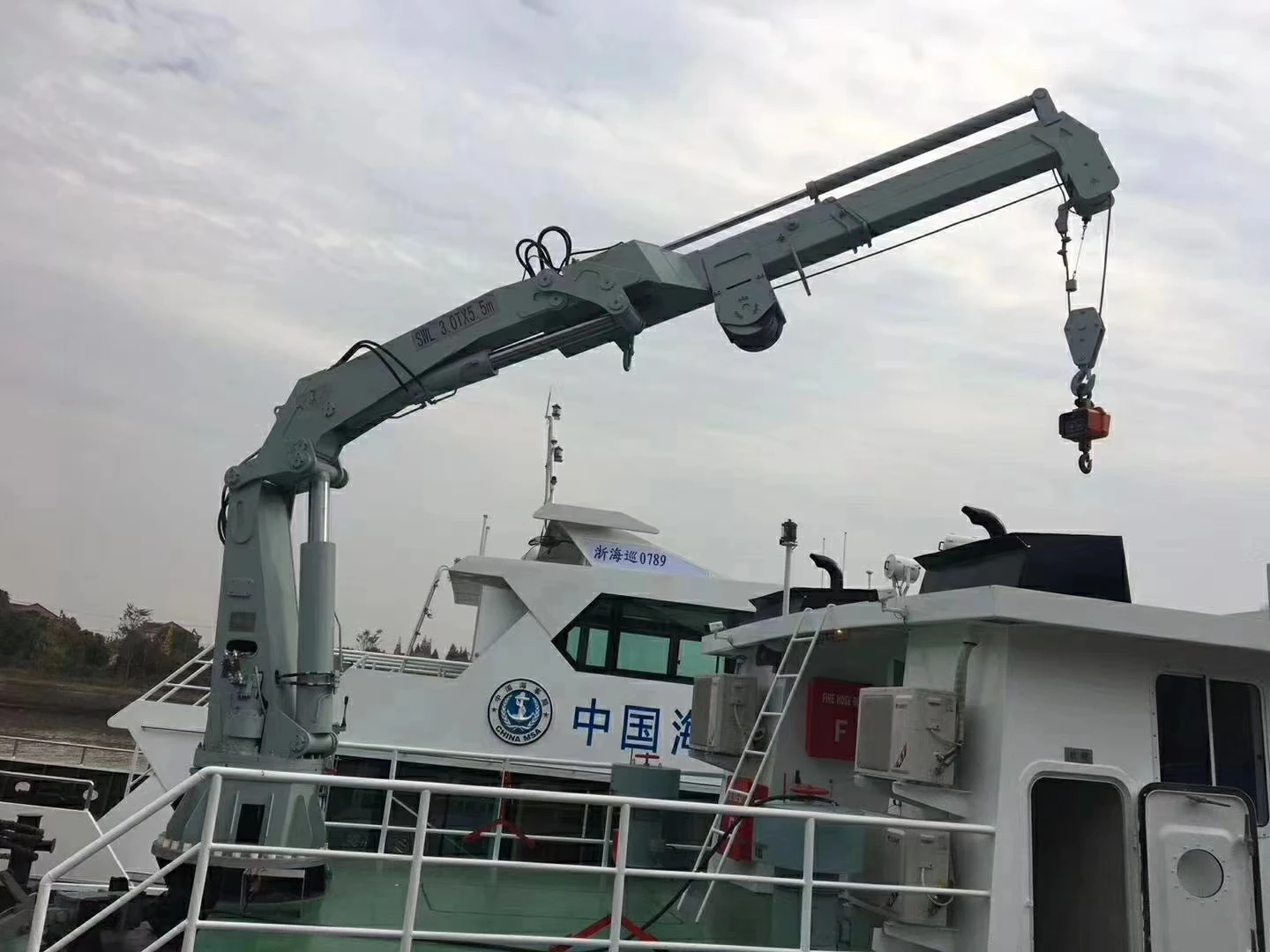 11 TON 12 T 12000 KG Made in China New Hydraulic Mini Small Marine Crane Knuckle Boom Crane Factory Direct Sales