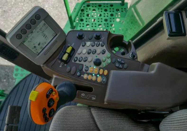  Б/у комбайн John Deere с