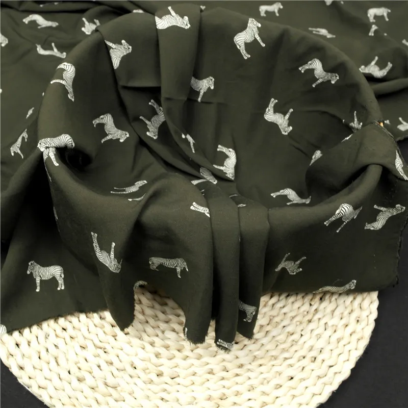 New product skirts fabric Woman dress 100% Rayon print 40*40/100*80 plain