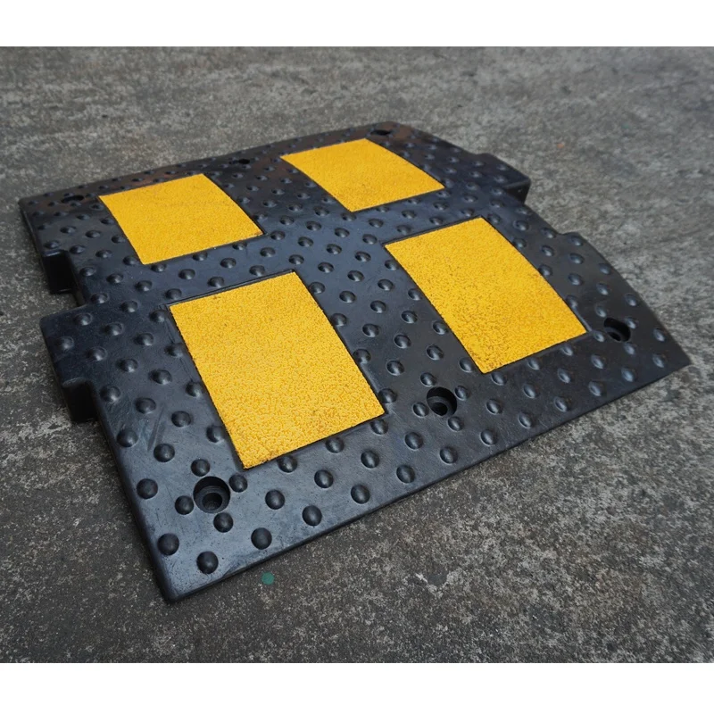 500*500*50mm High Quality Traffic Durable Road Speed Limit Road Speed Bumps