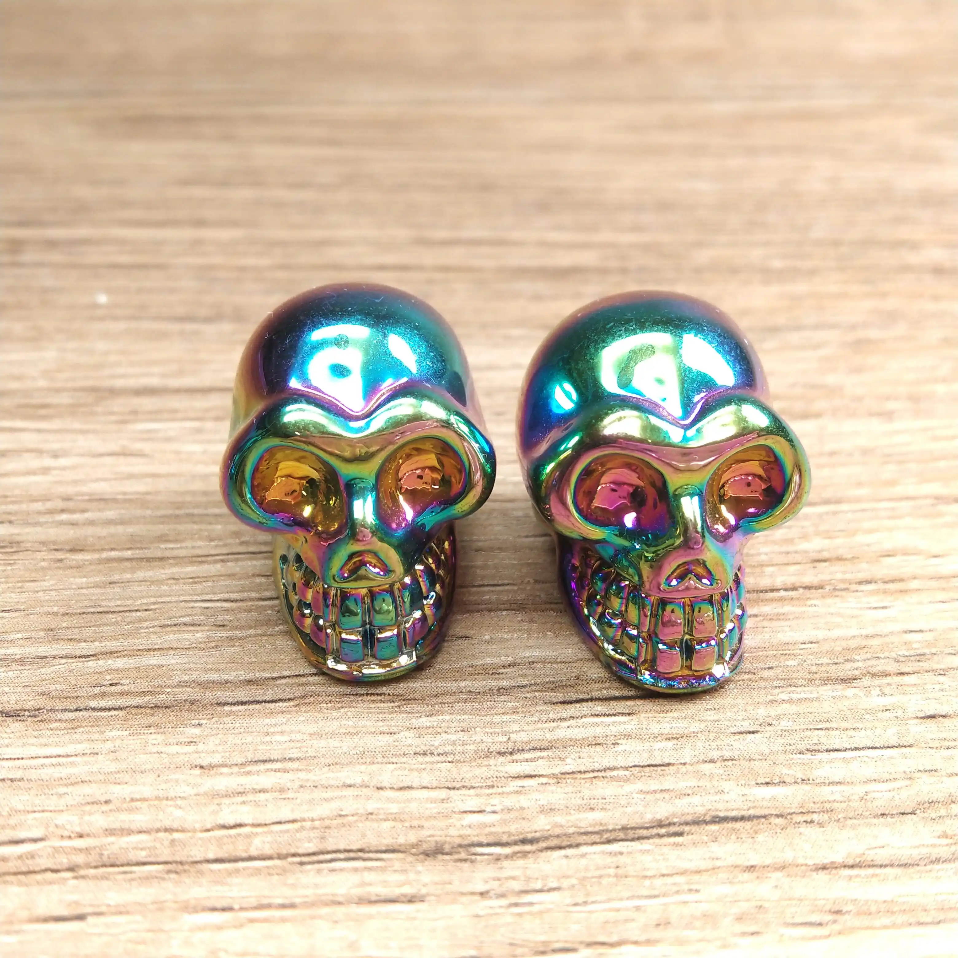 Wholesale hand carved Nice new products crystal carving skulls aura k9  colorful skulls for decoration