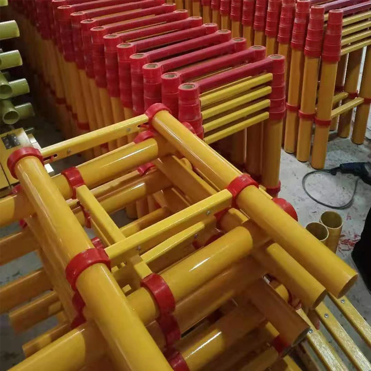 Fiberglass Extension Ladder Light Weight Multi-Section Telescopic Extension Ladder