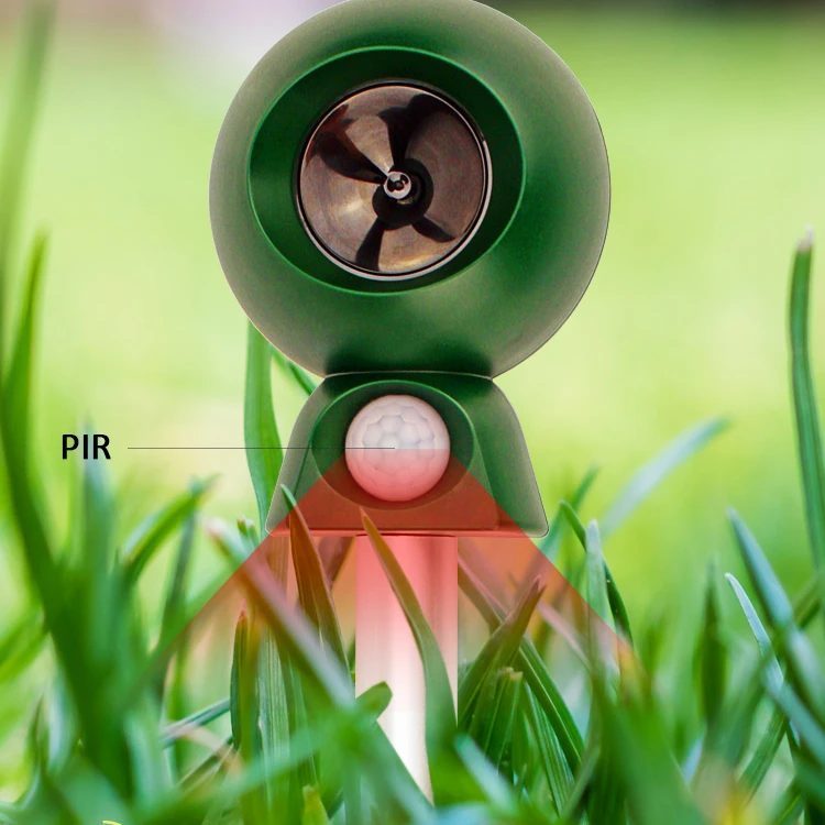 GH-502M outdoor Newest PIR ultrasonic dog pest repeller useful cat catcher with pole for farm garden and pest control