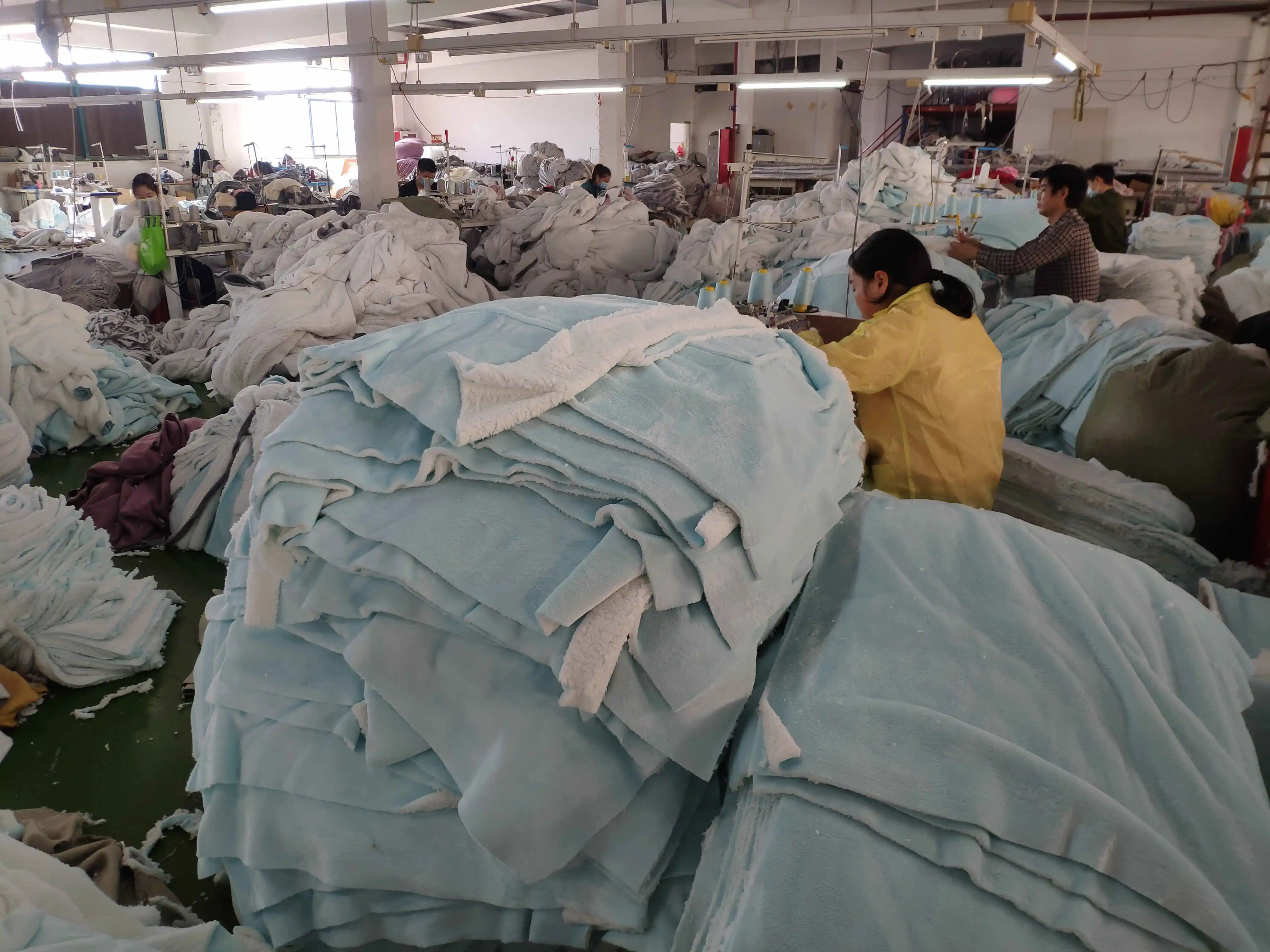 Super Soft Warm Comfy sweatshirt Plush Flannel Hooded Blanket Fleece Sherpa Wearable Blanket Hoodie Oversized Blanket