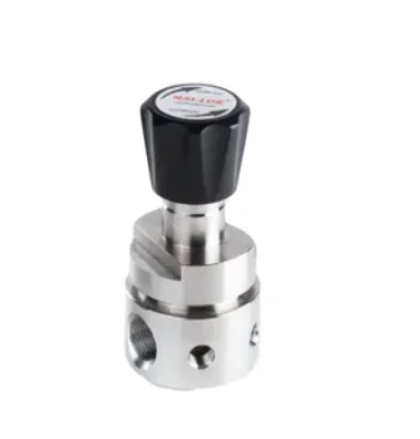 Hydrogen pressure regulator adjustable air