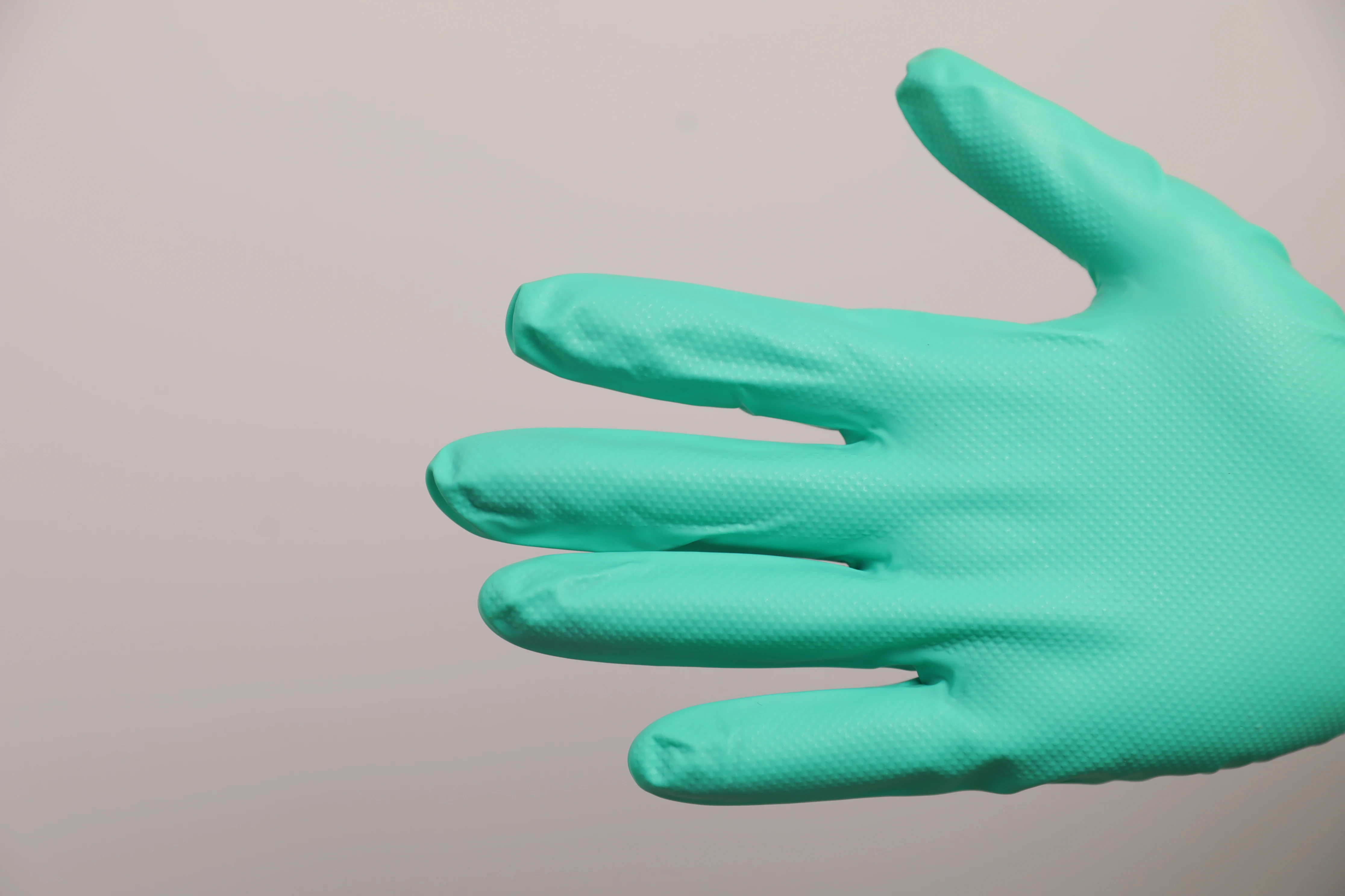 Safety Free Sample  Disposable Wholesale High quality Green  HouseHold Rubber  Waterproof Nitrile Gloves