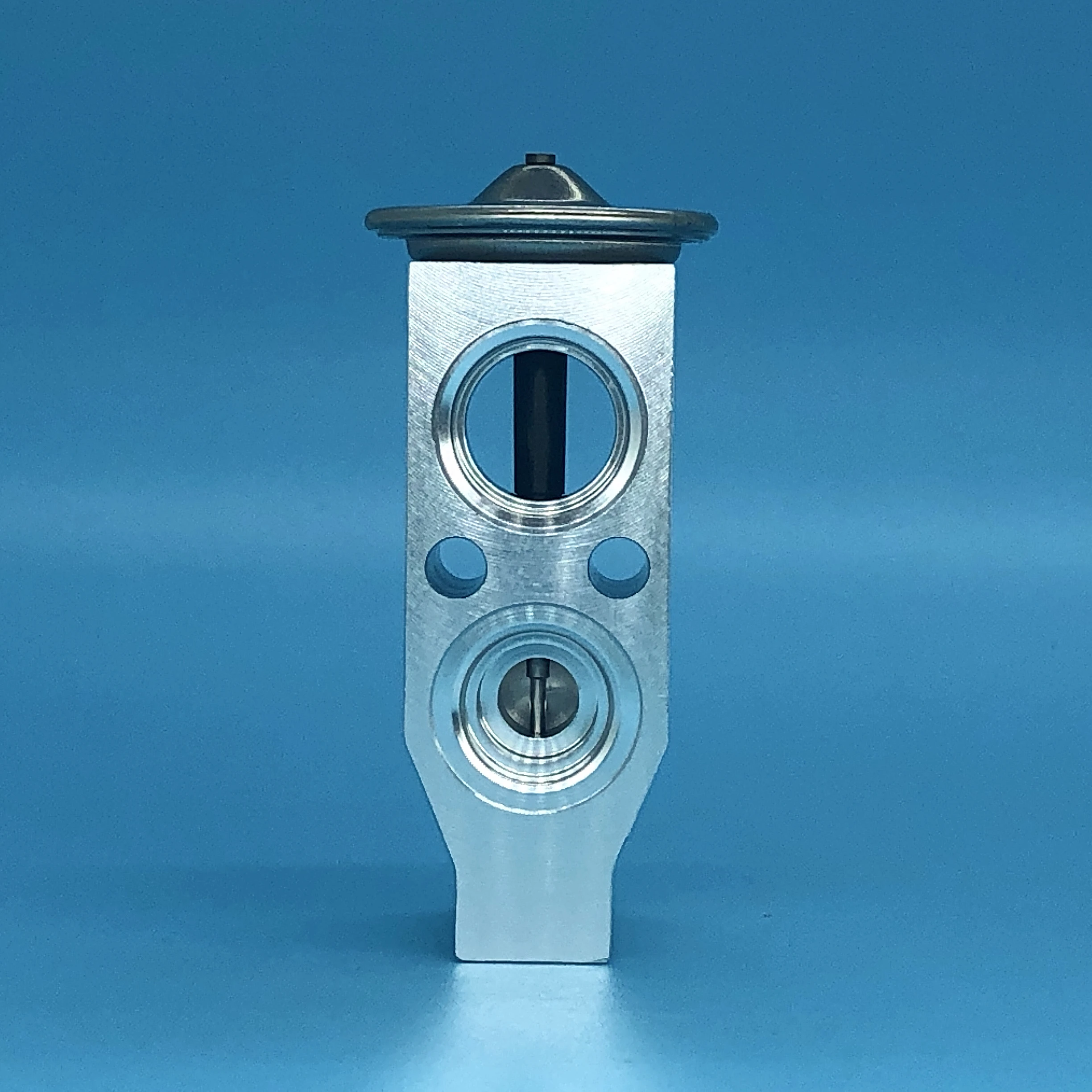 15QJNA-163 Auto air Expansion Valve for Nissan NV350  VAN E260 2012- auto air conditioning parts T1020472NA 272823XA0A