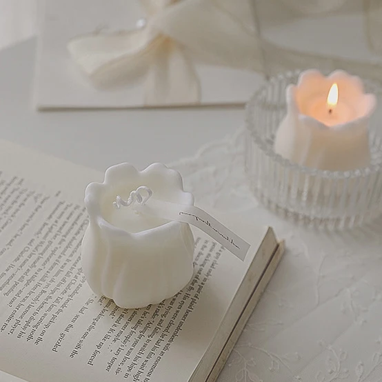 Hot Selling White Flower Shaped Candles Tulip Rose Ball Hydrangea Onion Candles Scented Candles