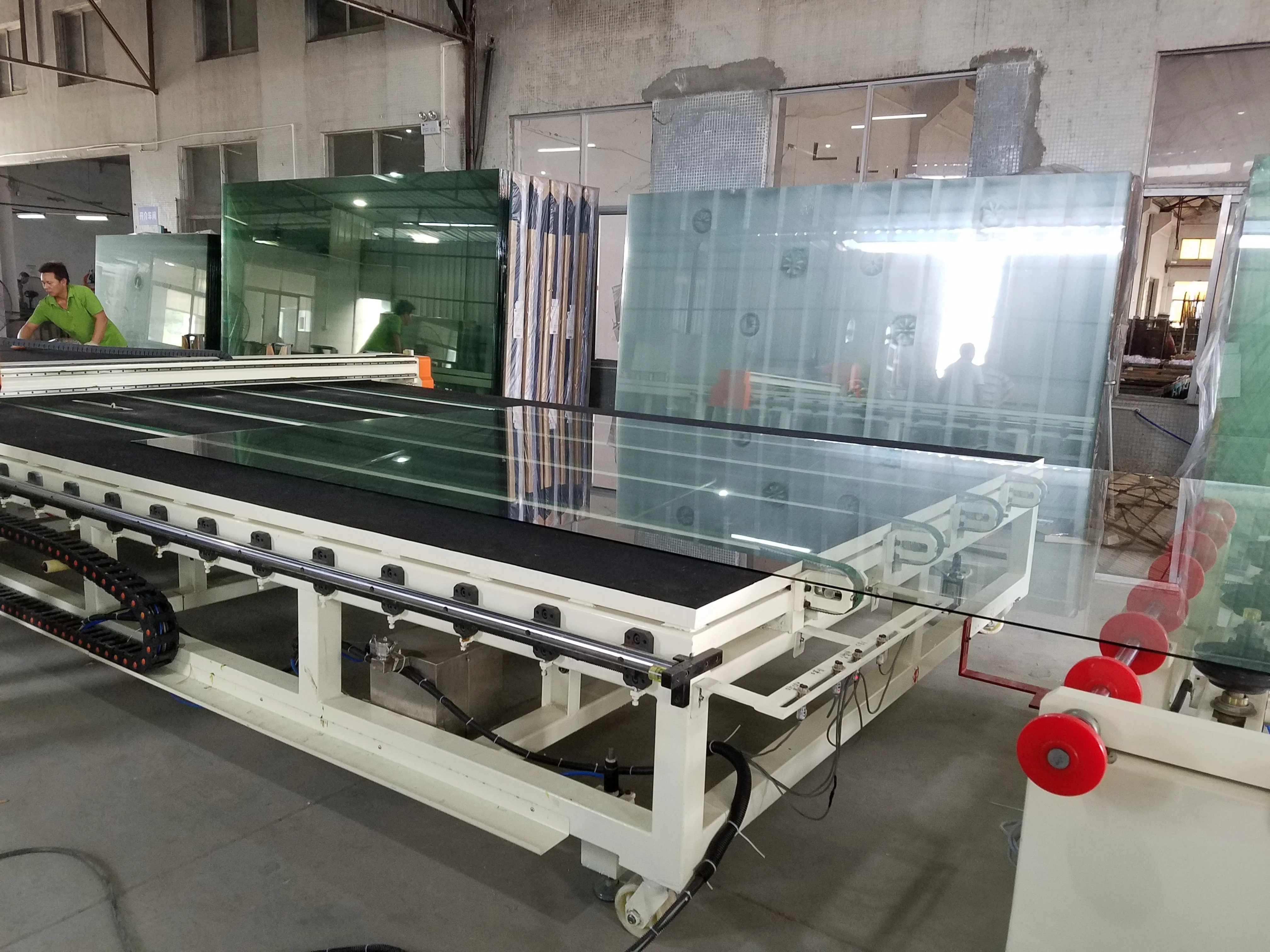 
Professional manufacturers directly sell automatic CNC glass cutting line 