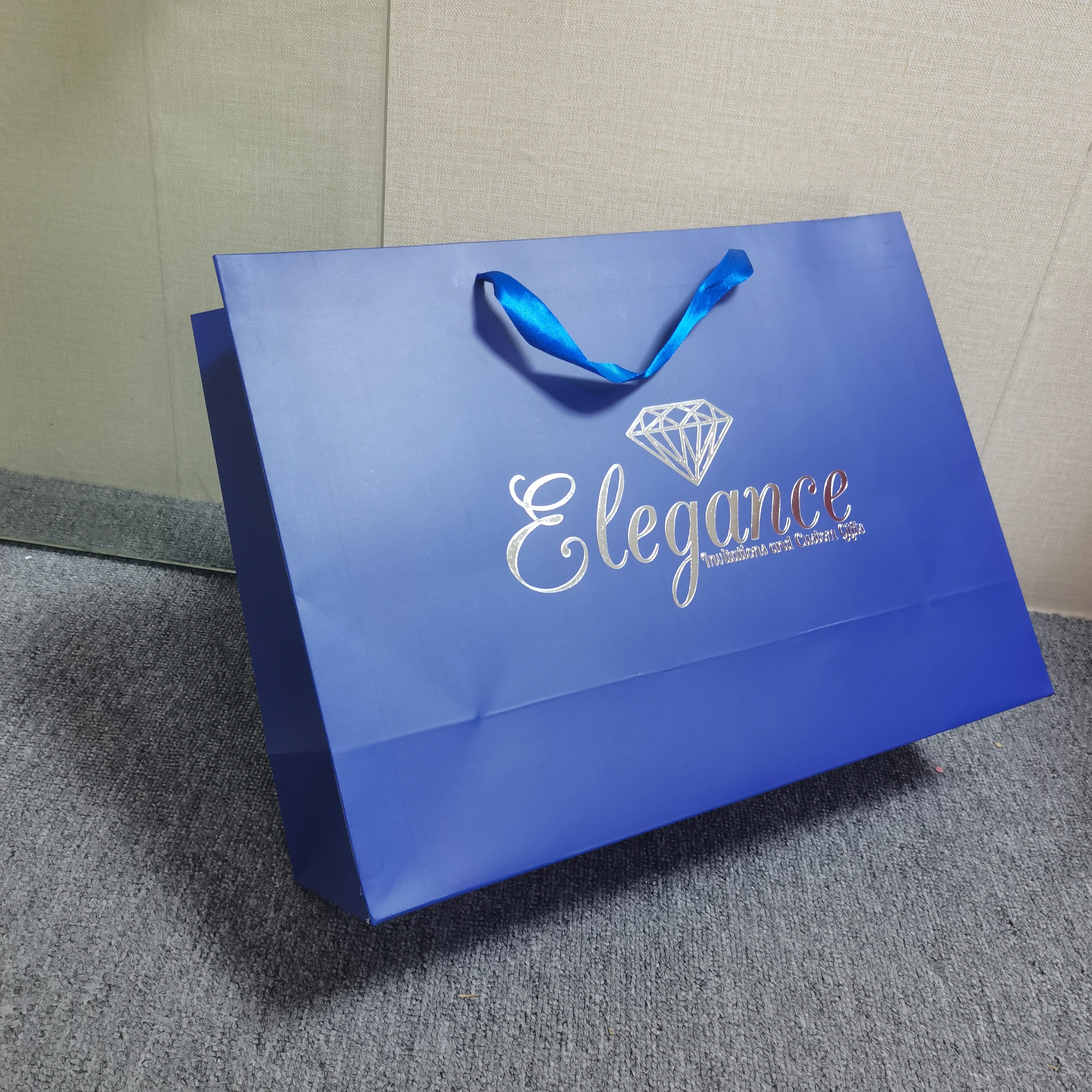 Custom Printing Logo loyal blue Shopping Bag Packaging Clothes Gifts Tote Cardboard Paper Bag With Ribbon Handle