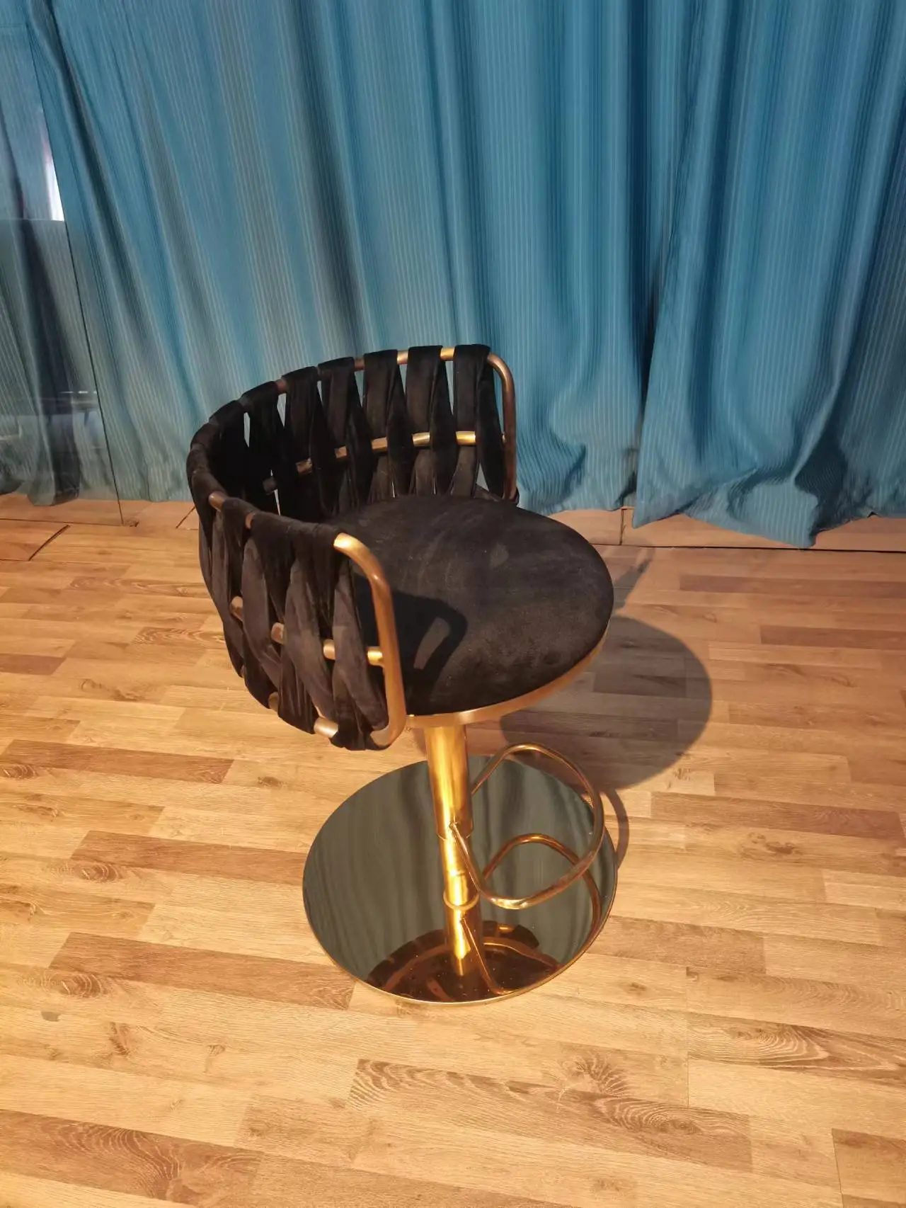 New high bar furniture stools chairs with armrest popular leather seated high stool bar chairs bar stools for kitchen dine