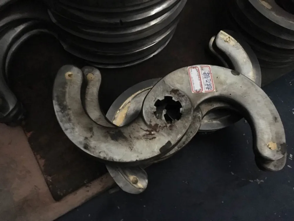 LEENY Double Piston Continuous Polyethylene Extruder Screen Changer For Plastic Strand Pelletizing