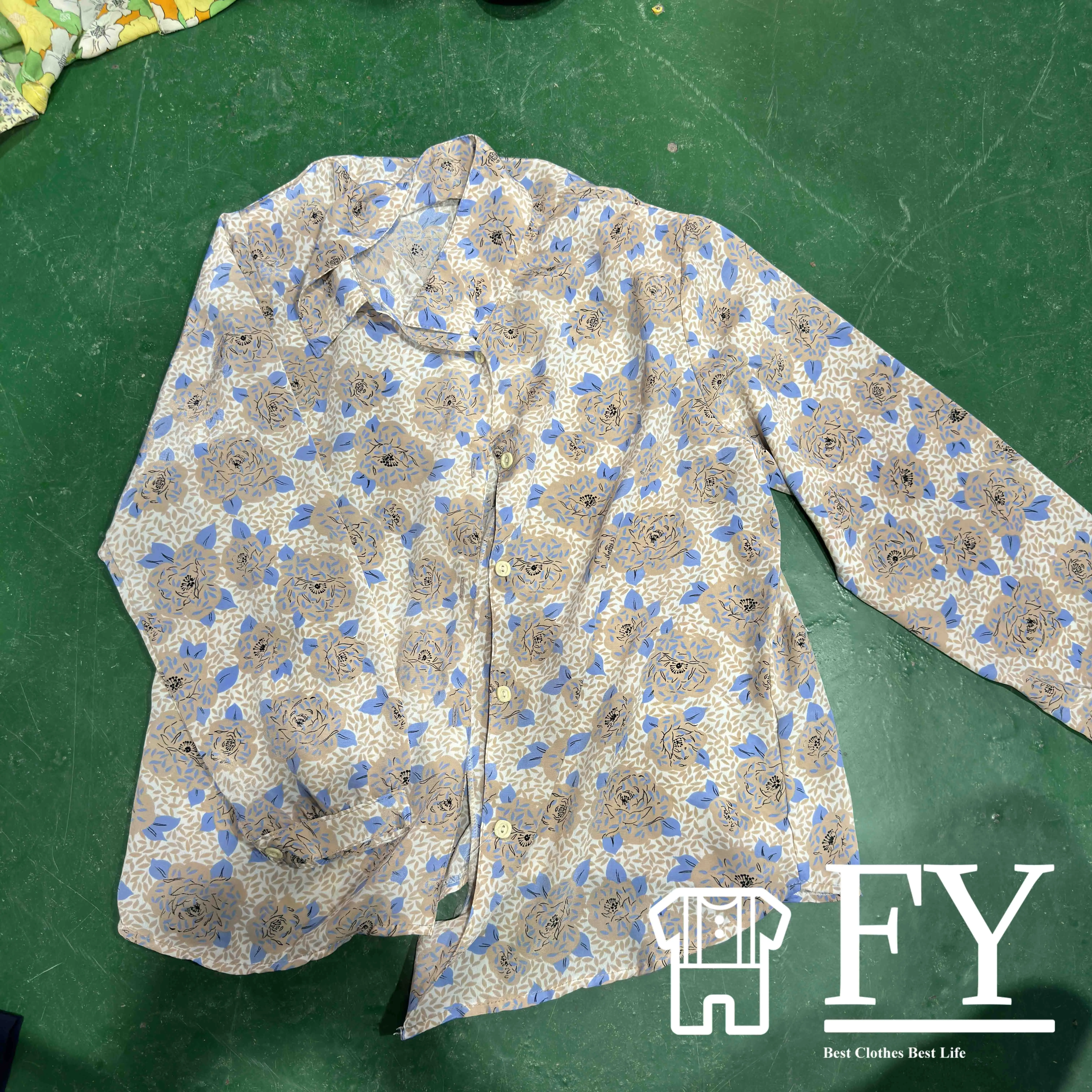 FengYang Bea Bales 45 Kg Clothes Mixed Used Clothing Long Silk Shirt Long Silk Top Silk Shirt Second Hand Clothing AA Grade