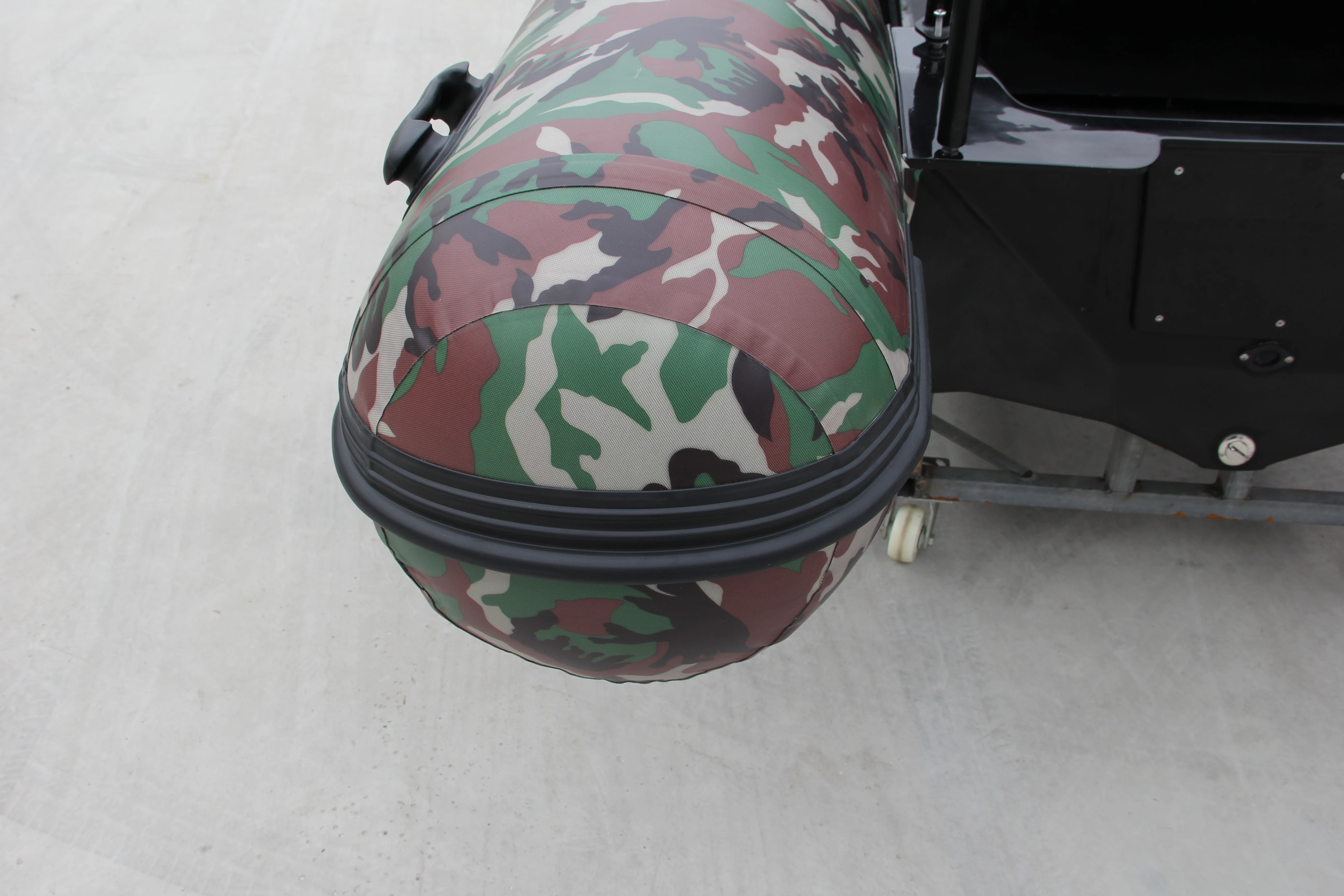 New Product High Quality 480cm Inflatable Rib Boat with Price 7 Person Luxury Yacht for Sale