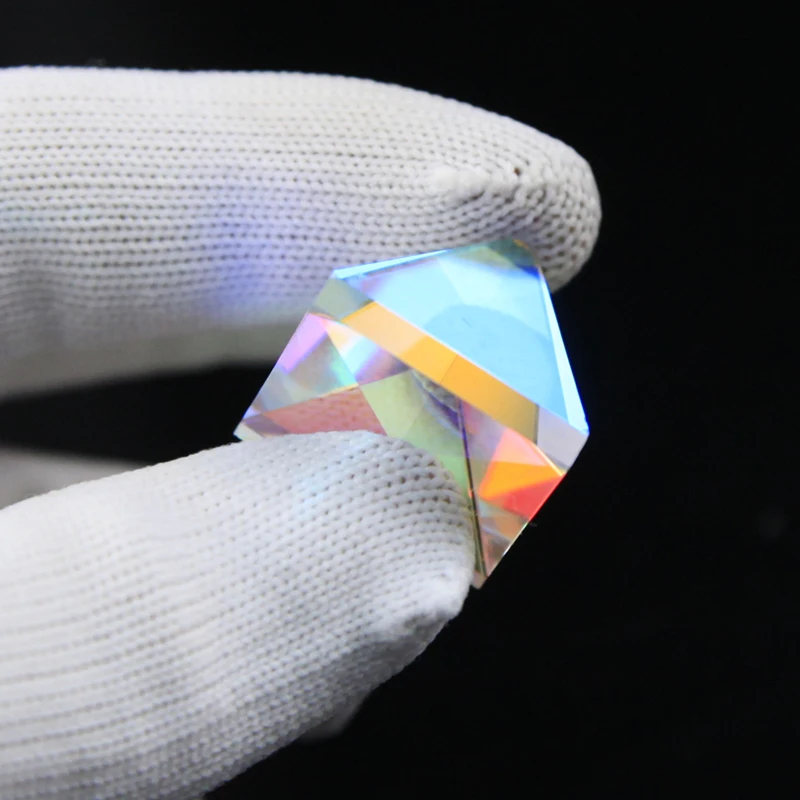 Surface Quality 40/20 Pyramid Prisms Factory Provide Crystal China Crystal Diamond Feng Shui Home Decoration Pyramid Prism Jlgd