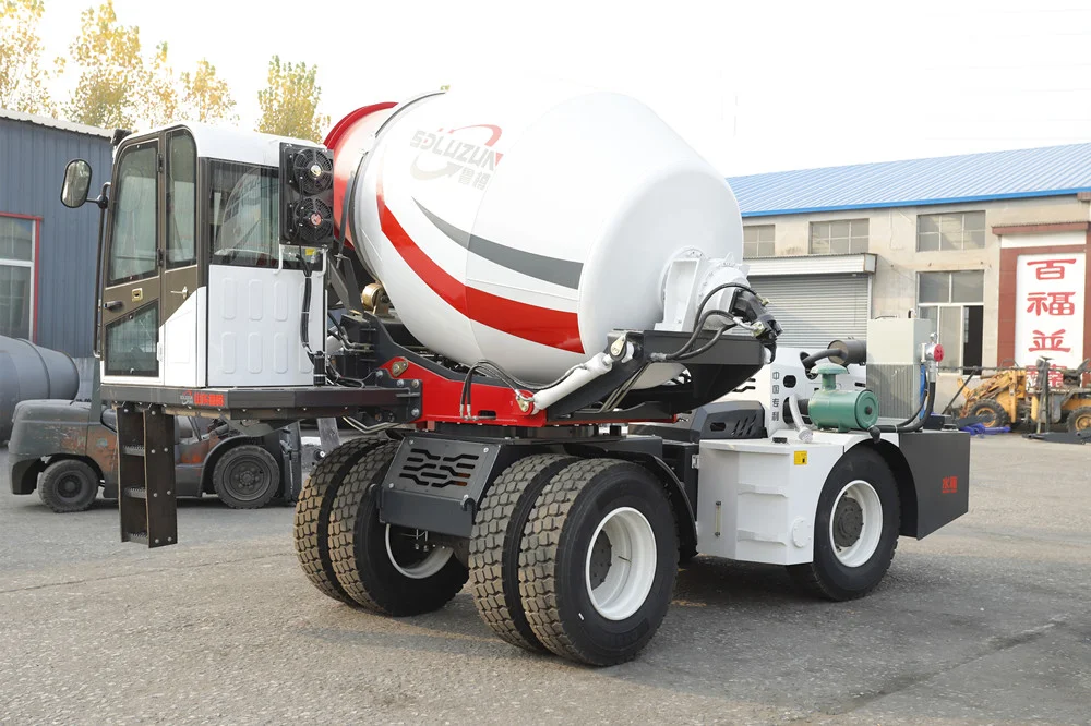 LUZUN 3.5 cubic meters mobile portable self loading cement Concrete Mixer truck  synchronous rotation type