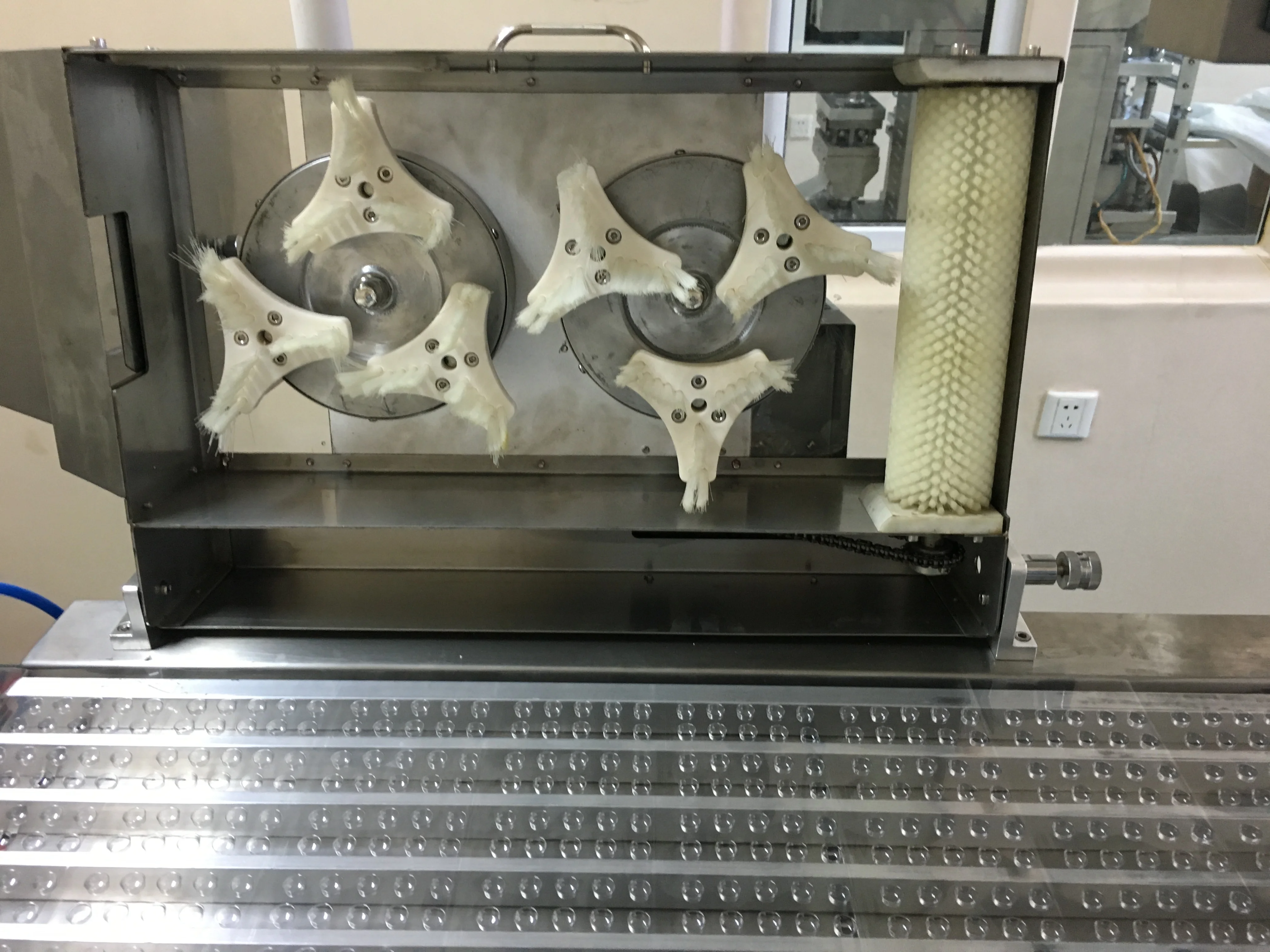 plastic blister packing machine full automatic tablet/pill/capsule alu pvc alu blister packing machine