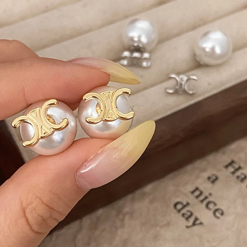 Vershal A-706 New Arrival French Vintage Pearl Earrings 18K Gold Plated Minimalist Earrings For Women