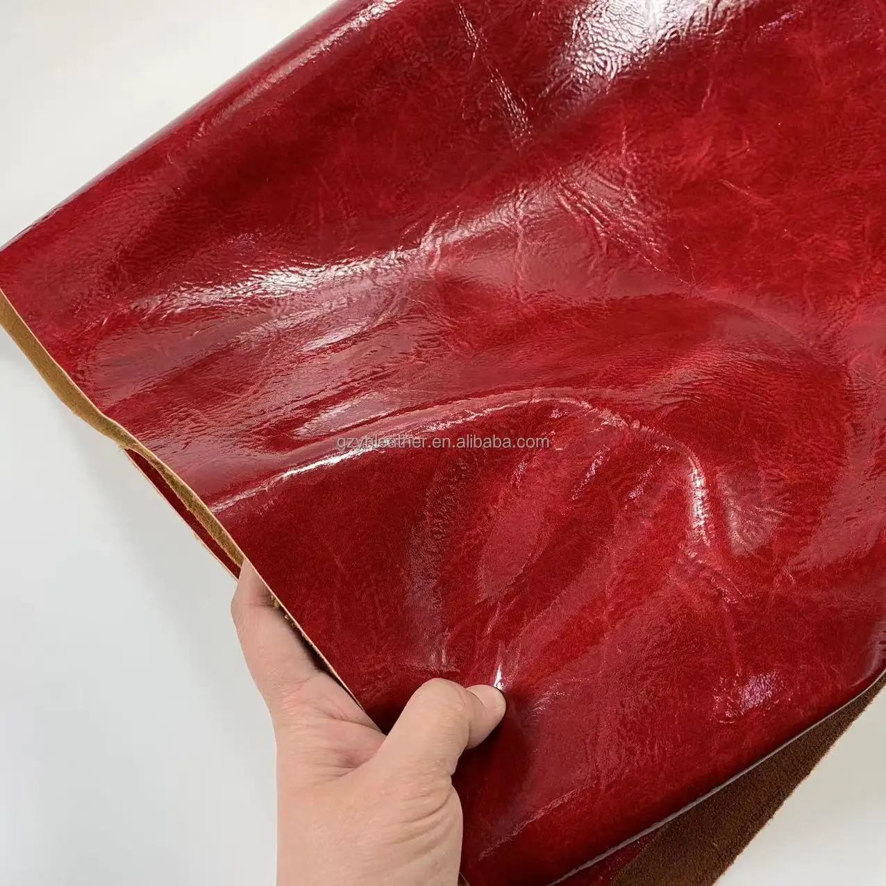 Shiny 1.2mm Waterproof smooth Painted oil PU Synthetic rexine leather for Sofa Bag Garment Furniture Decorative Chair Use