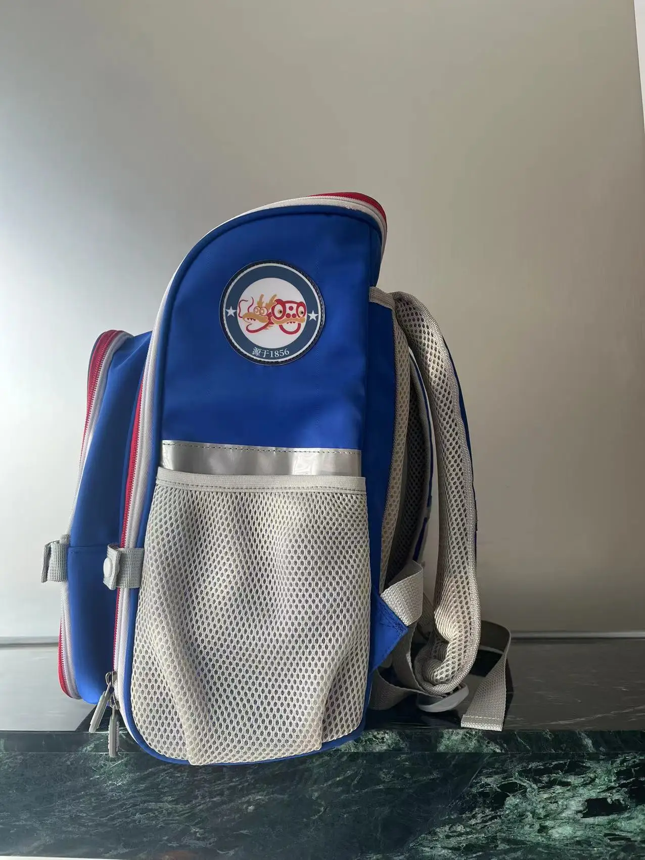 Wholesale Unisex Kawaii Waterproof Schoolbag Large Capacity Backpack for Primary School Kids Lightweight with Zipper Closure