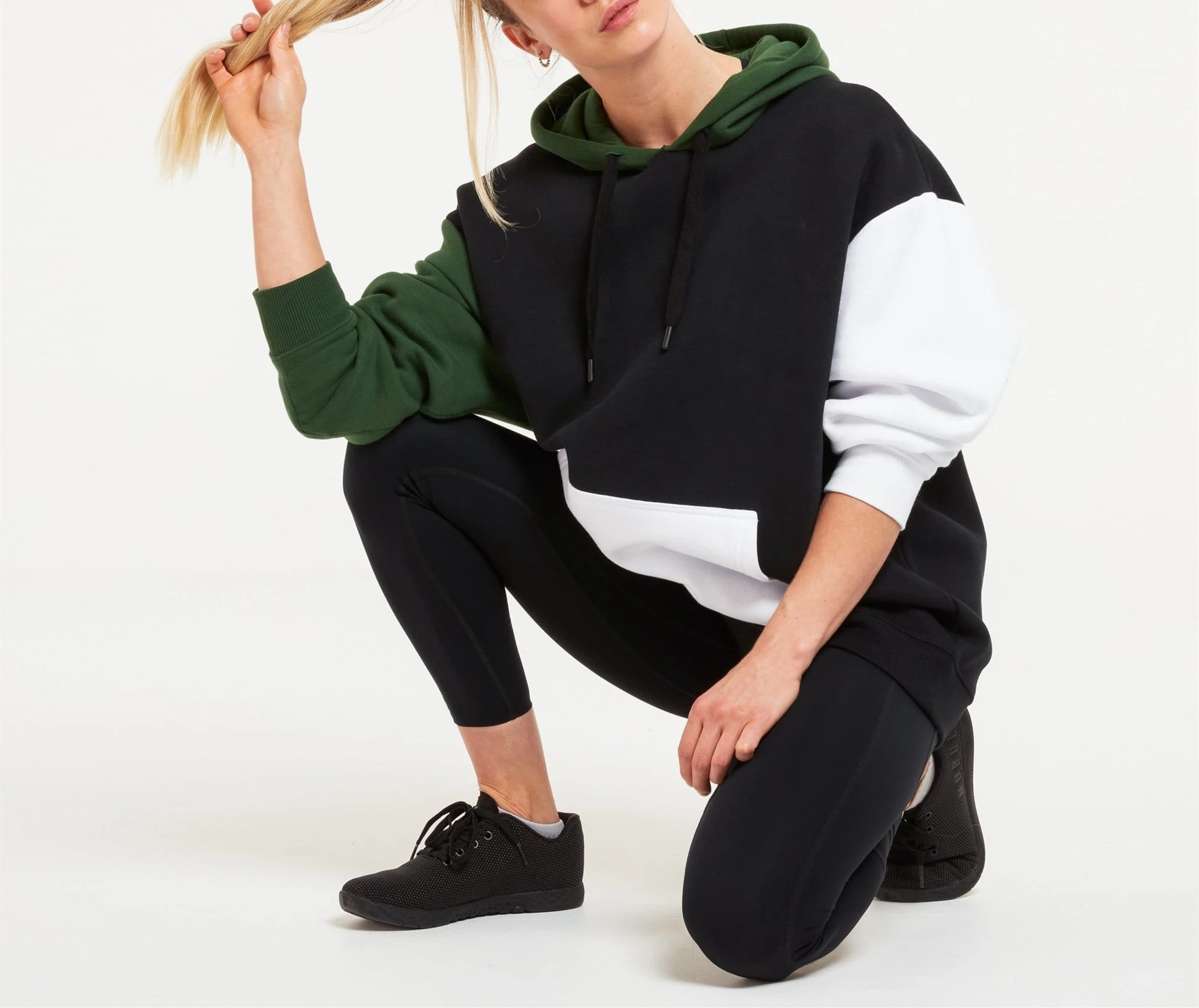 Wholesale custom kangaroo pocket unisex hoodie spring fall high quality cotton competitive price drawstring plain hoodie women