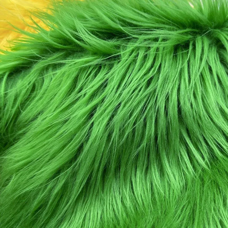 Фабричная ткань из искусственного меха длиной 11 см