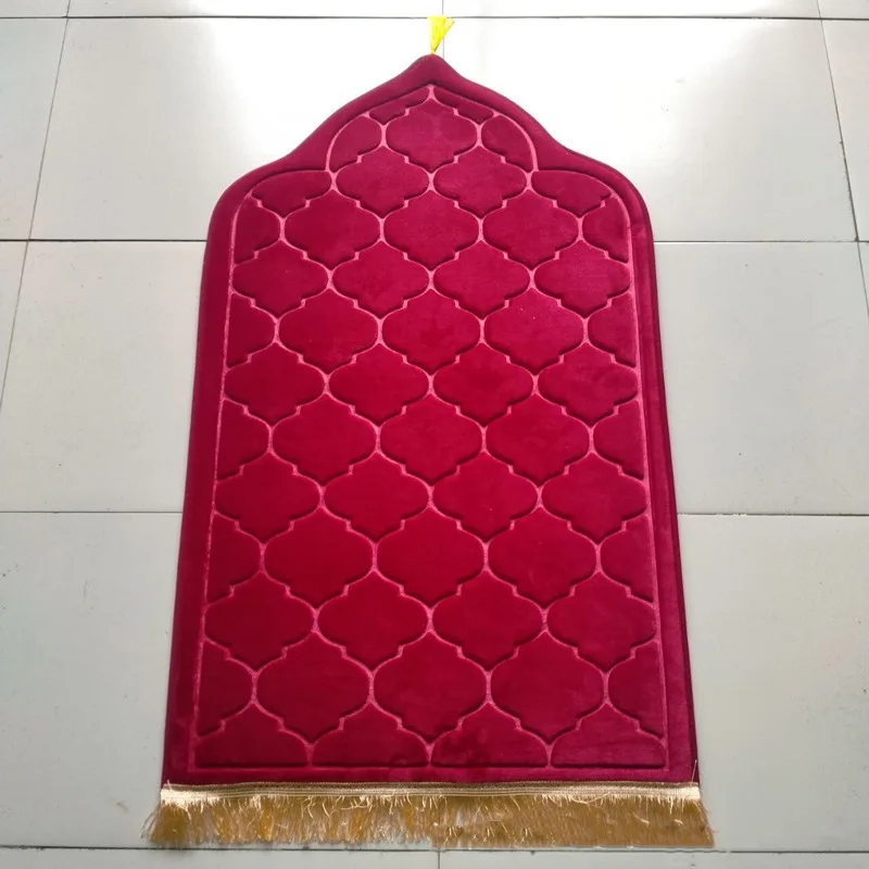 Wholesale New 2023 Roll Out Cushion Prayer Mat Carpet Muslim Islamic Anti Slip Thick Soft Prayer Rug With Tassel