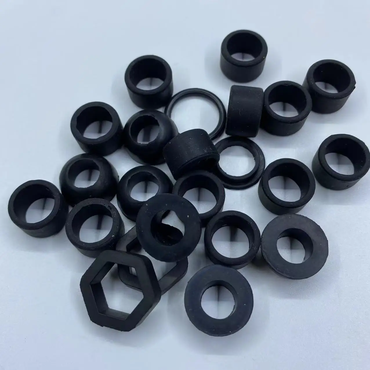 PULI OEM/ODM factory direct cheap price high quality big and small rubber silicone bands raw material