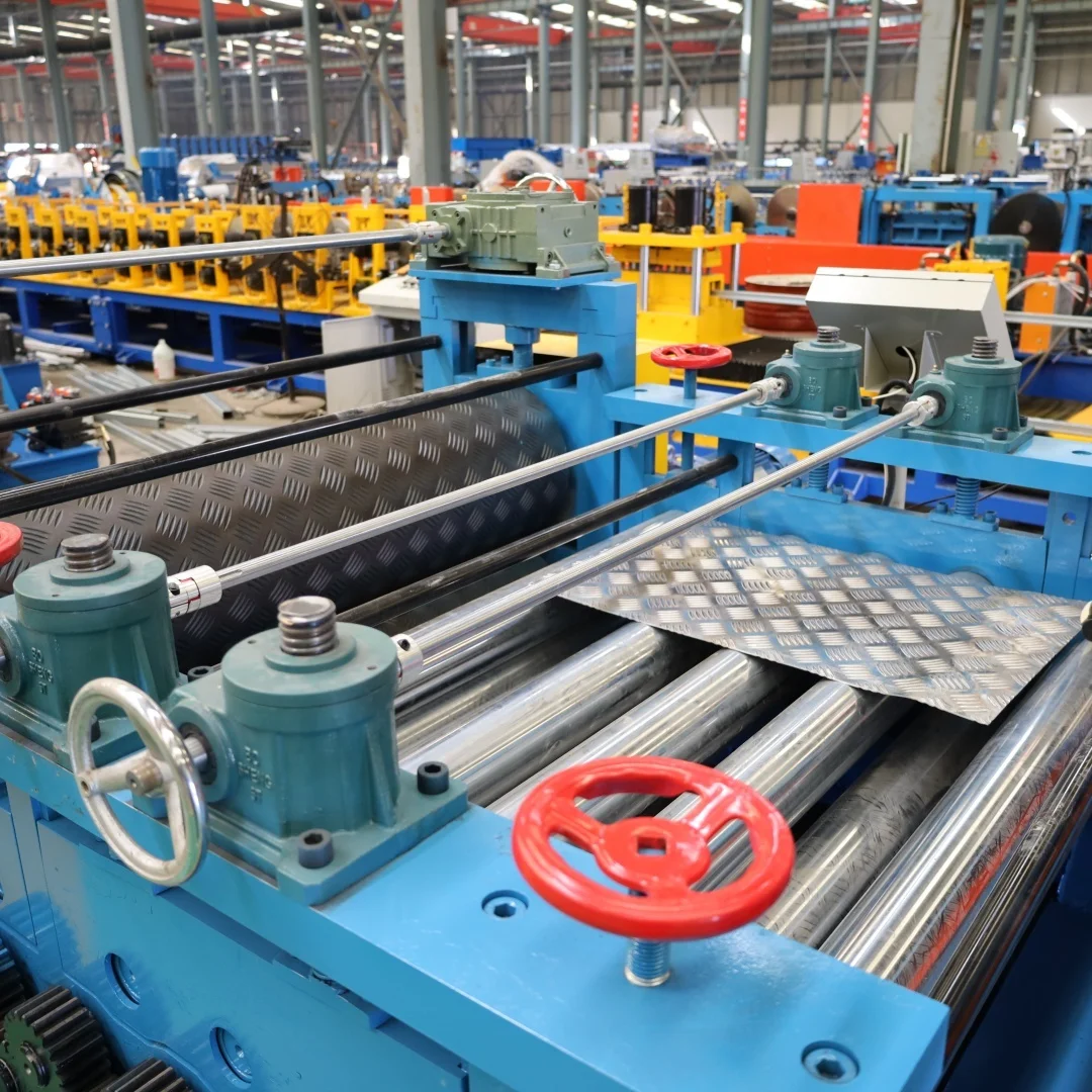 High Good Quality Aluminum Roll Embossing Machine Steel Roll Forming Machine