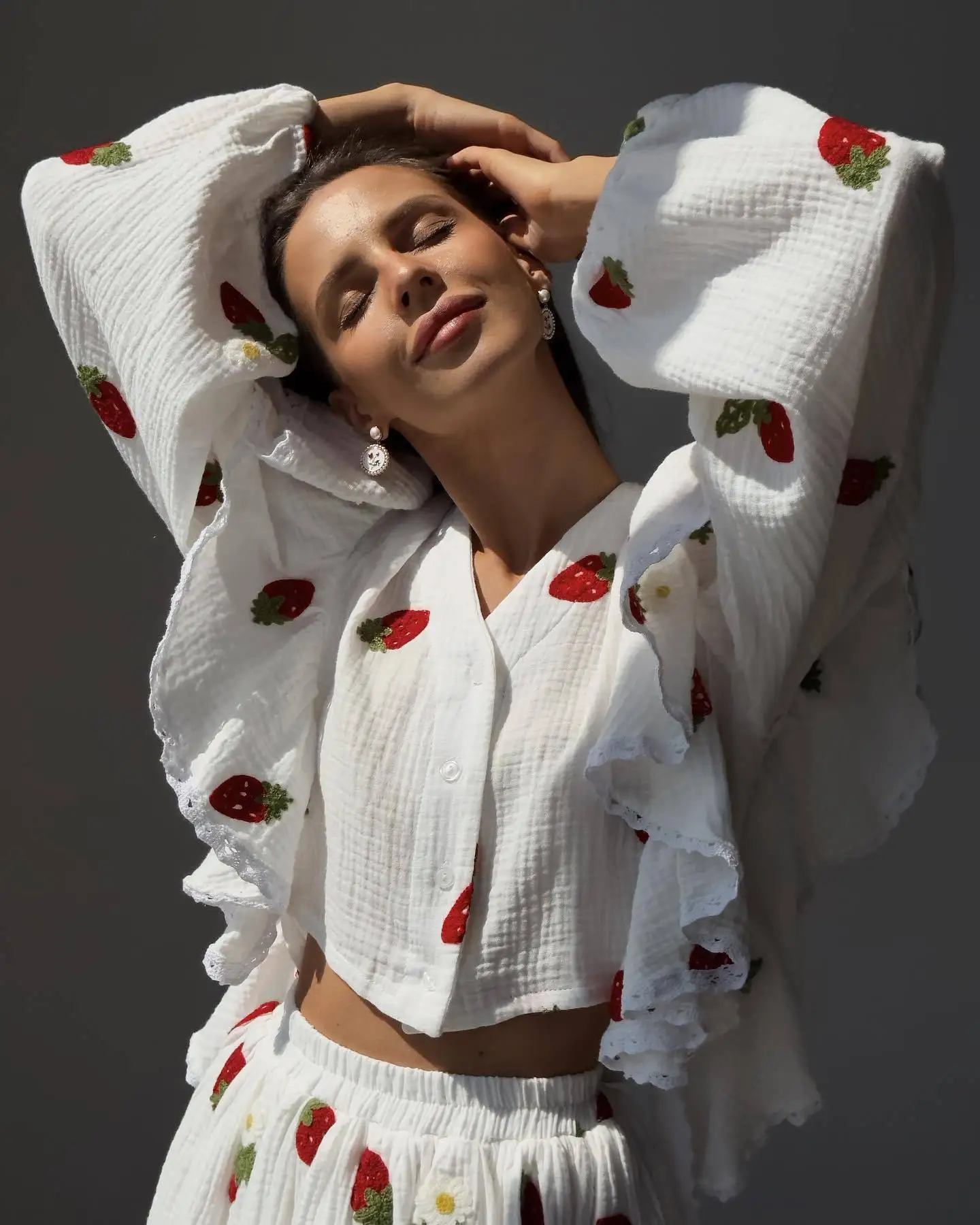Custom women sweet set pajama soft cotton fabric lace long sleeve shirt skirt two piece strawberry pattern women pajama suits