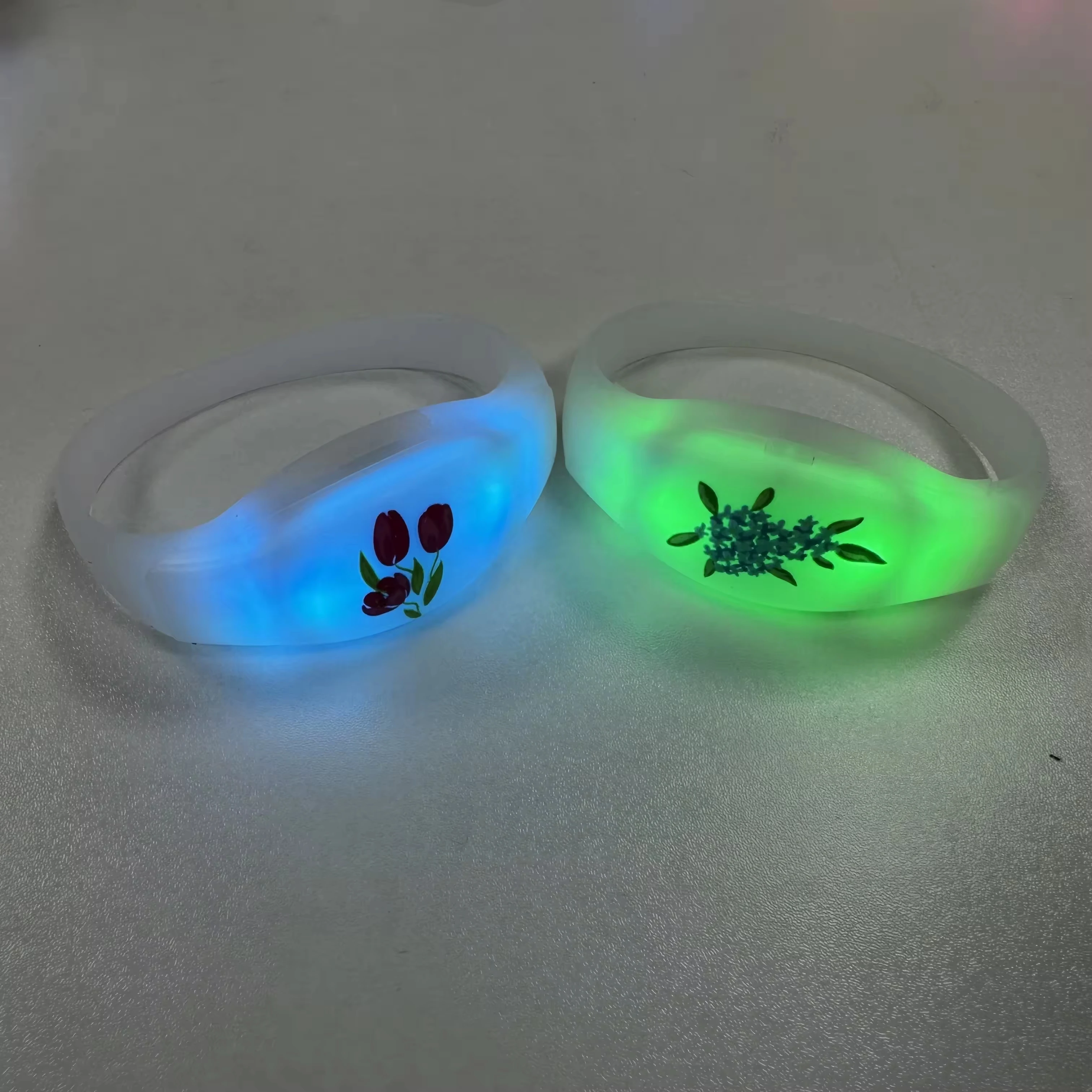 Custom Logo Flashing Remote Controlled Light up Glow Led Party Bracelet DMX Control LED Wristbands for Event