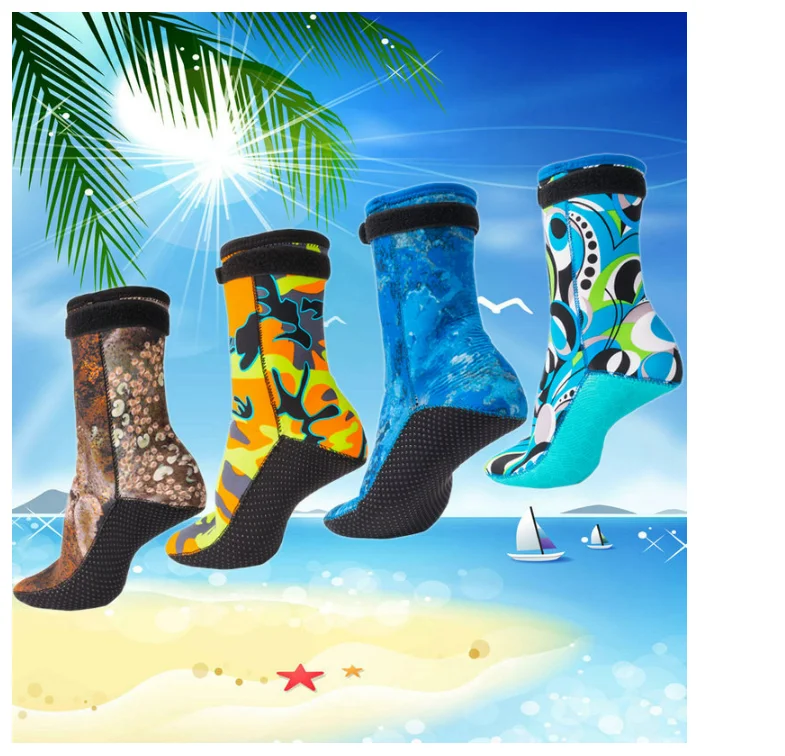 Wholesale stock surfing camouflage swimming 3mm anti slip socks neoprene beach diving socks