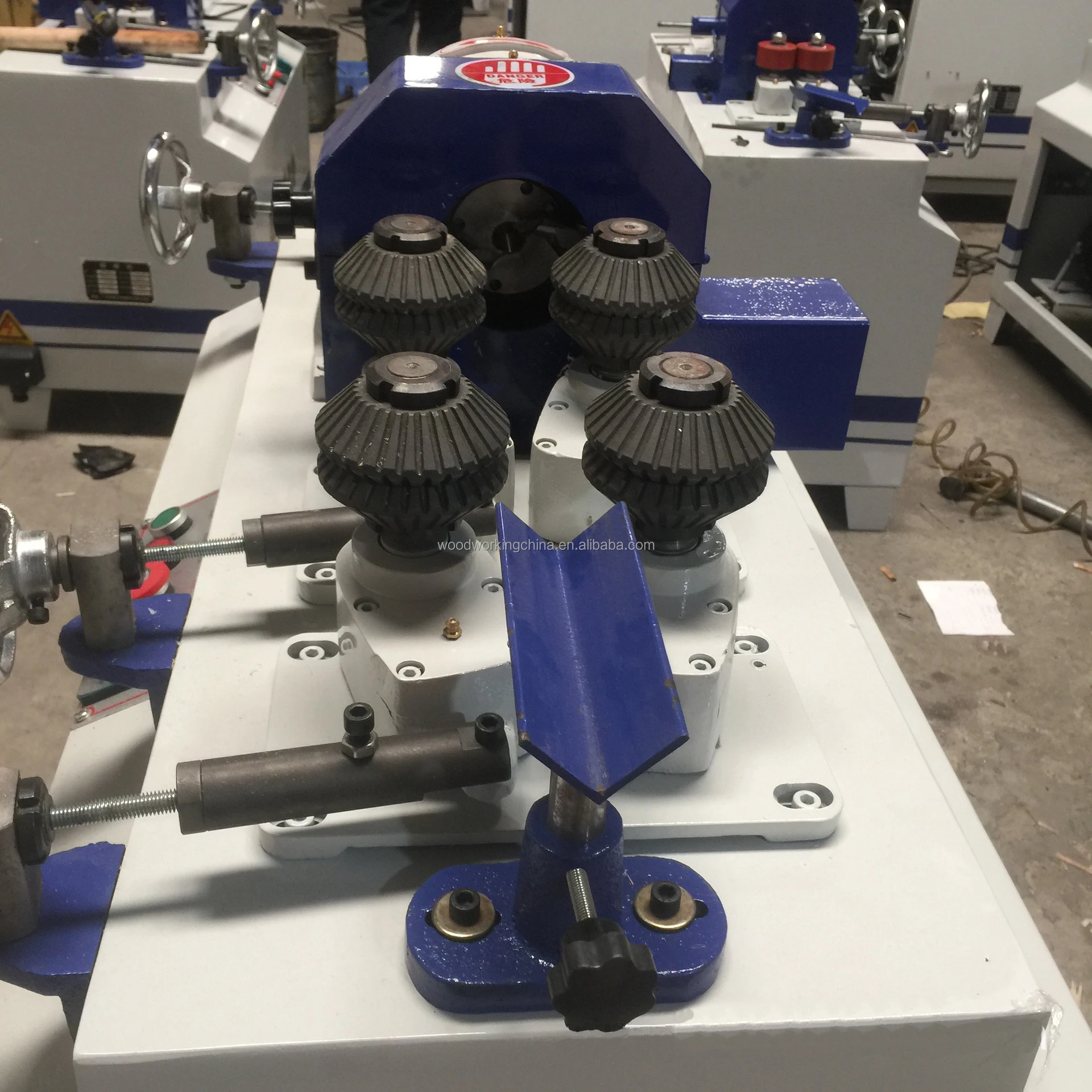 New Wood Mop Round Rod Bar Making Machine Wooden Broom Stick Handle Rolling Rounding Machine Price