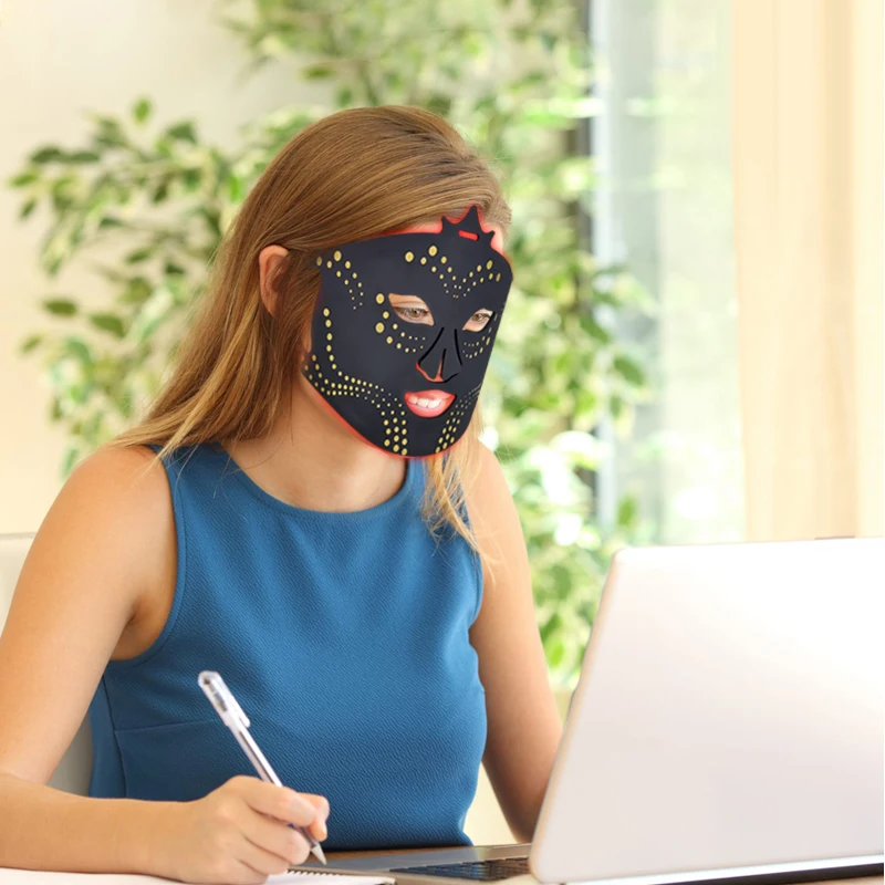 LED Light Therapy Facial Mask 480nm 605nm 660nm 850nm Personal Care Beauty Product