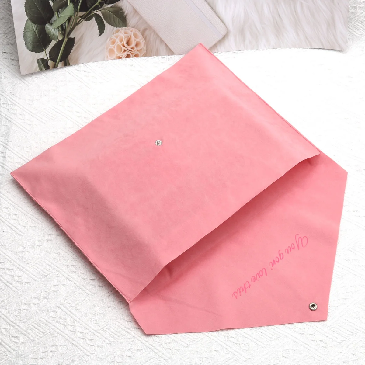 High End Large Pink Velvet Flap Clothes Pillow Packing Envelope Bag With Button Custom Logo Printed Faux Suede Gift Dust Pouch