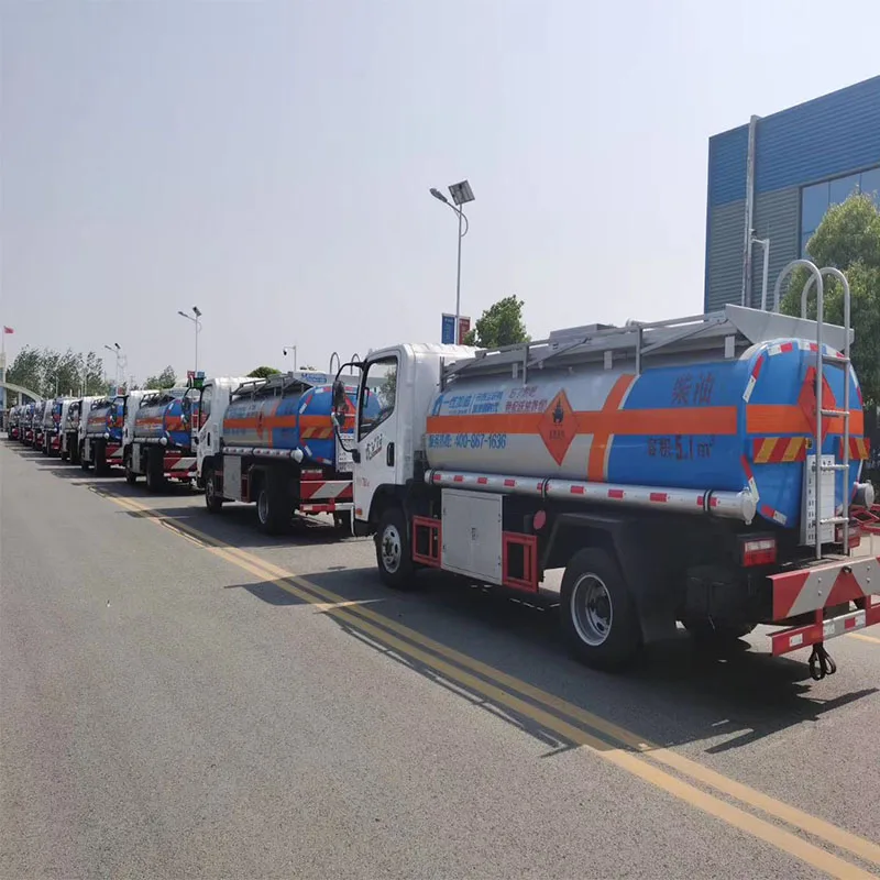 Производитель 4x2 4x4 5000L Автоцистерна для заправки топлива с дозатором оборудование хранения дизельного бензина
