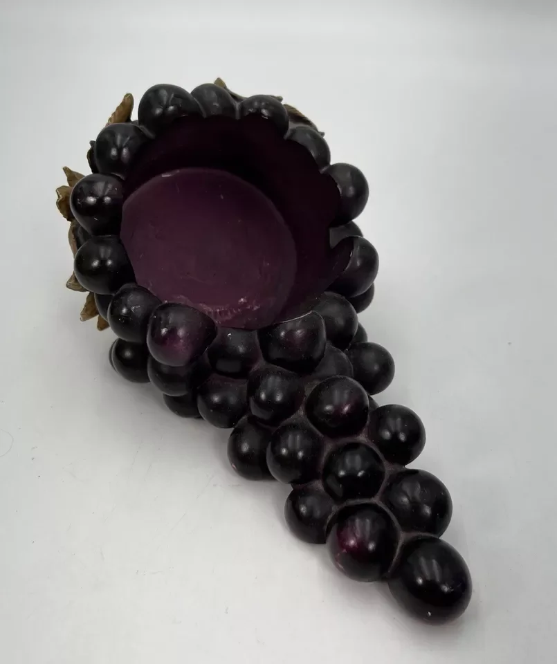 Customized Unique Grape Figurine Home Tabletop Decorative Countertop Wine Bottle Holder Resin Grapes Leaves Single Bottle Rack