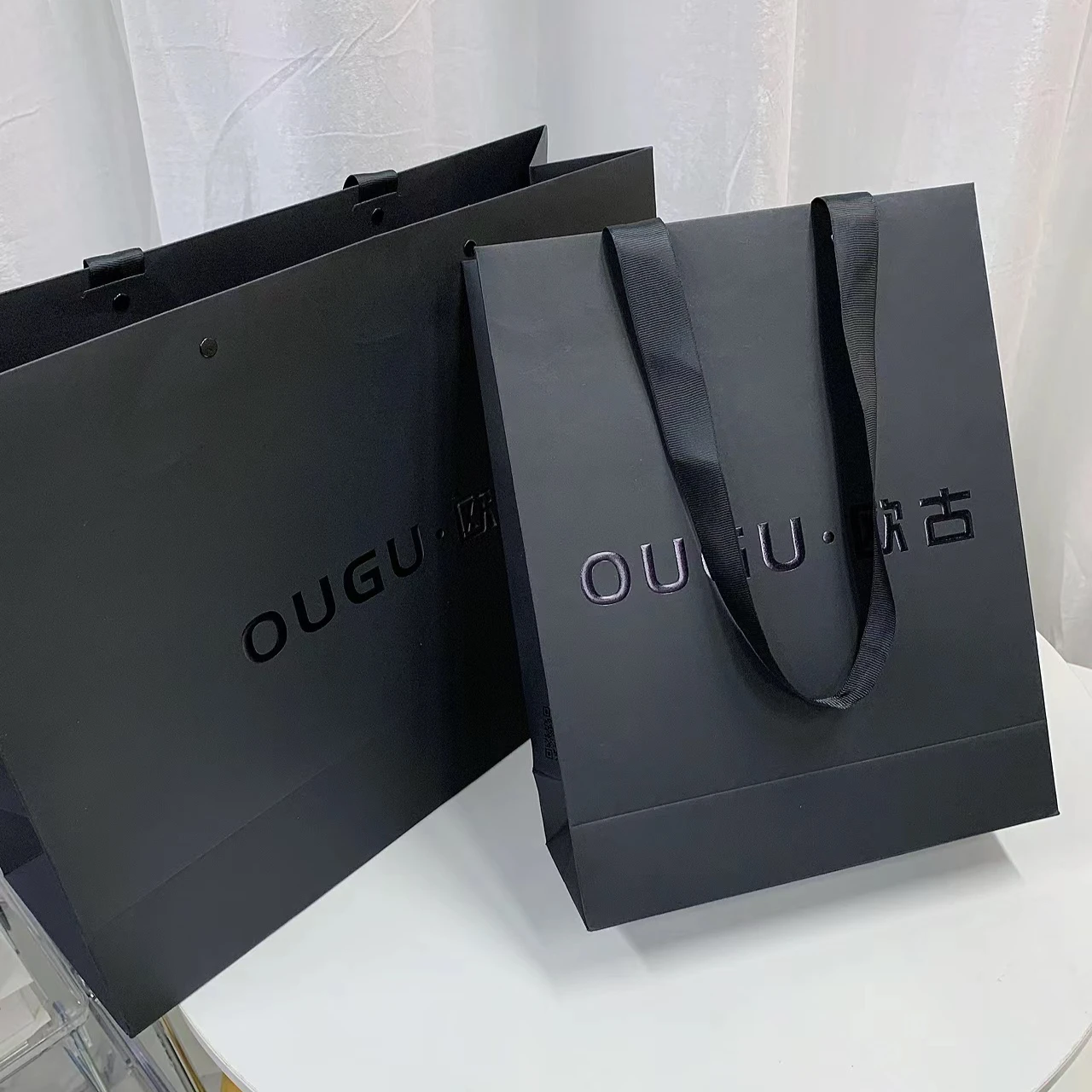 Wholesale Luxury Mini Shopping Bags Matte Black Kraft Paper with Logo Print Carry Gift Bags for Jewellery with Packaging