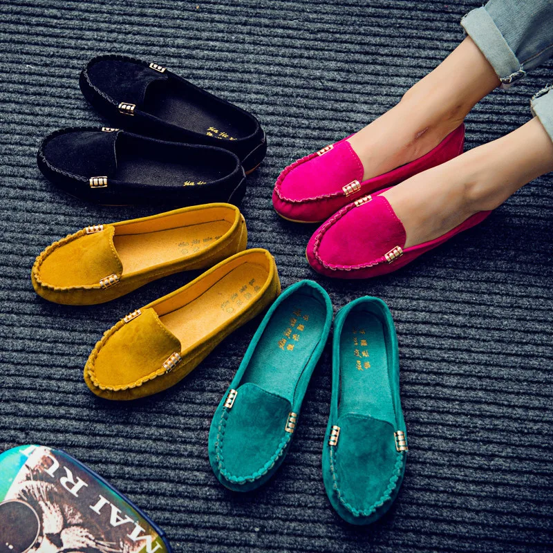 New Styles Ladies Fashion PU Leather Flat Shoes Casual Slip on Boat Shoes Comfortable Lightweight Loafers Shoes for Women