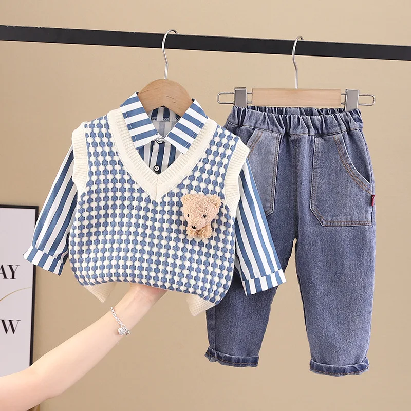 Boys spring and autumn suits hanging bear sweater with vest suit jeans three-piece suit