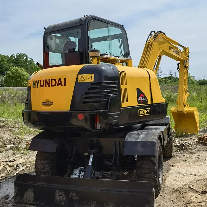 6 Tons Great Condition Digger hyundai HX60 Excavator  Used wheel Excavator Second hand Construction Machinery