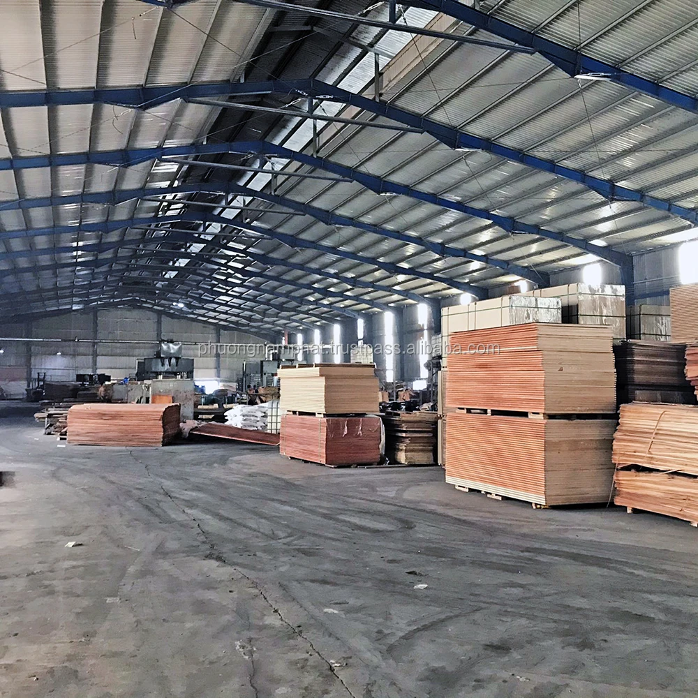 Vietnam factory direct sale 28mm truck flooring plywood smooth face straight waterproof A grade good price