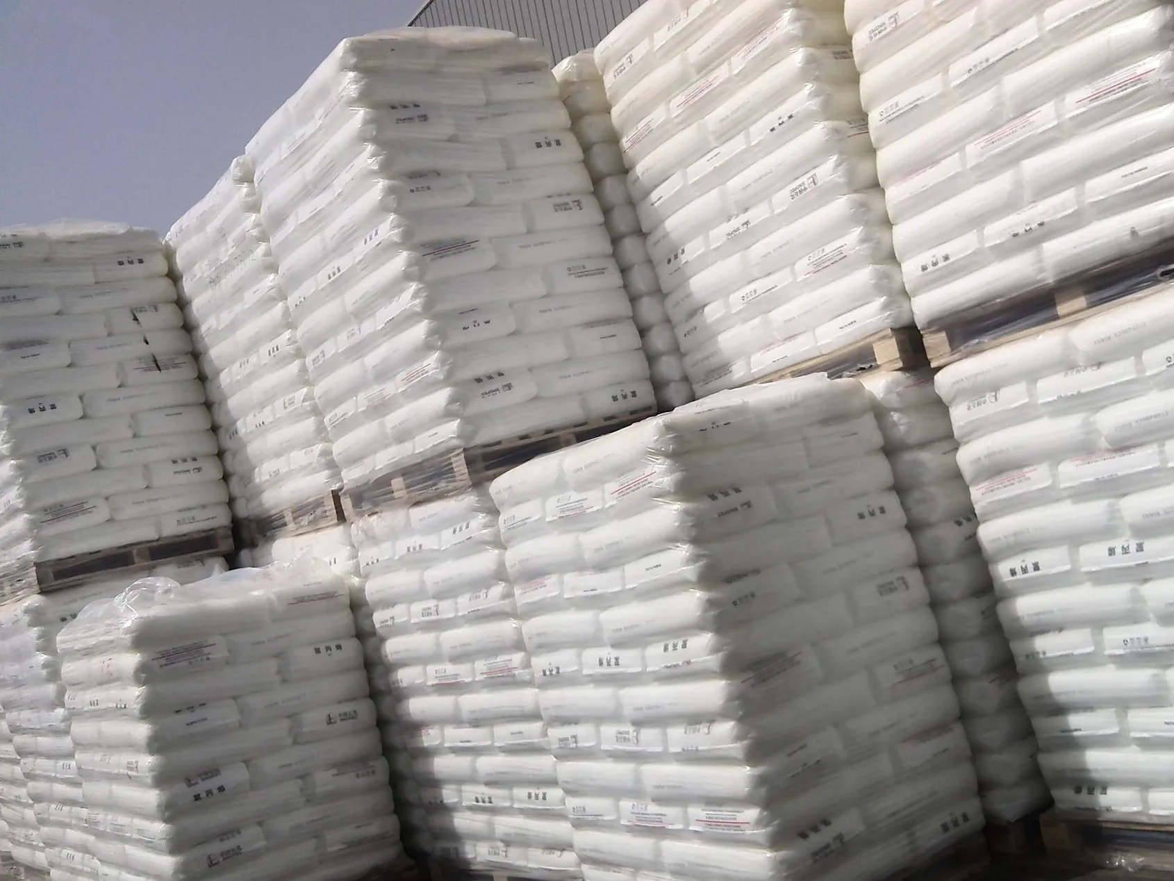 Plastic Resins Raw Materials Manufacturer High Density Polyethylene HDPE Resins for Golf Balls Pipes Tubes Fluorescent ROHS